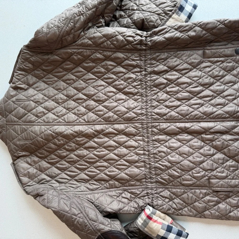 Men's Burberry Brit Russell Quilted Jacket w/plaid lining (Olive/Brown color) - Picture 9 of 16